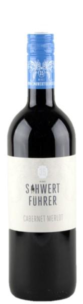 9,90 € je Flasche Cabernet Merlot SchwertfuehrerInnen